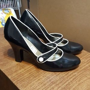 Fioni retro pin-up heels